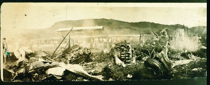 imagen en sepia accidente Carlos Gardel