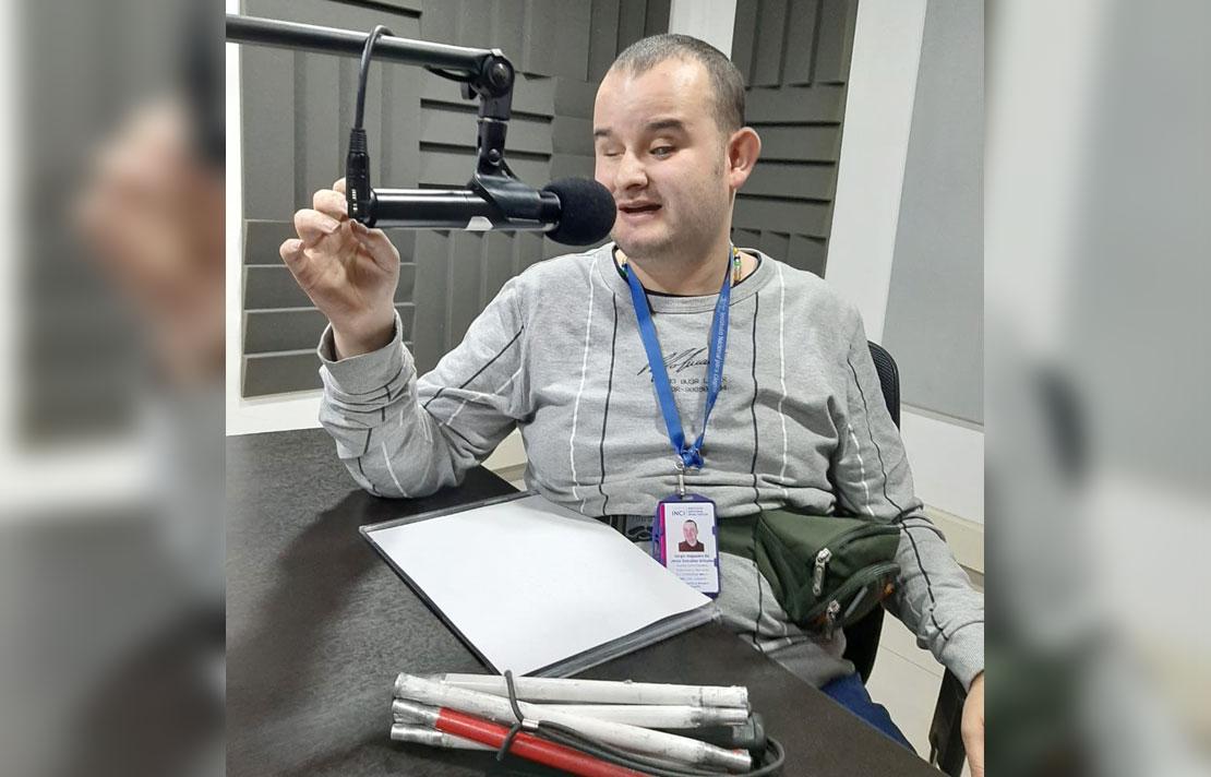 Fotografía, Sergio González haciendo radio