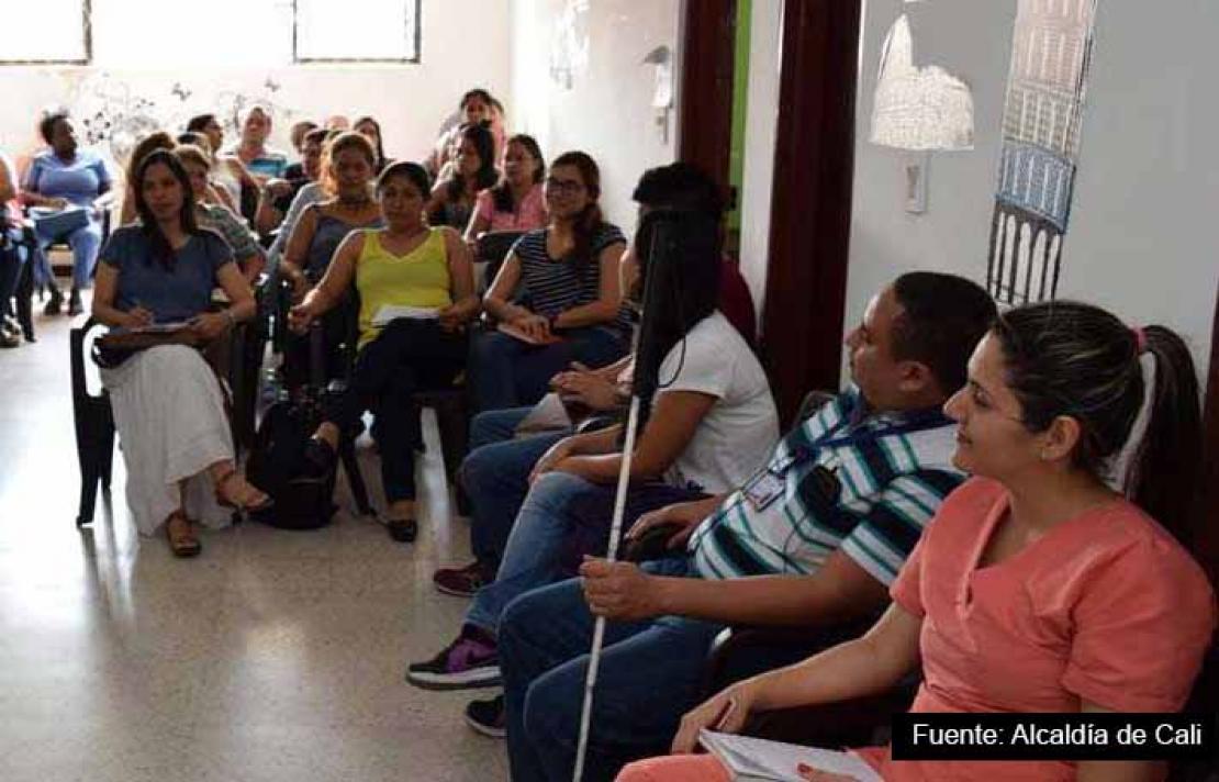 asistentes a la capacitación sobre estrategias pedagógicas
