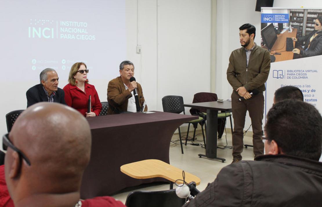 Mesa del taller de emprendimiento