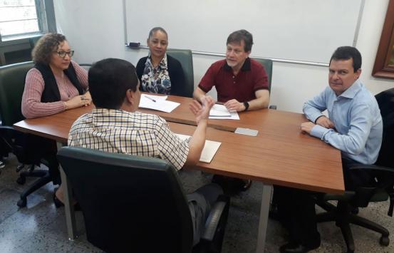 Funcionarios del Inci reunidos en la universidad de antioquia