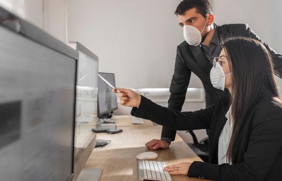 Fotografía, Personas trabajando con tapabocas