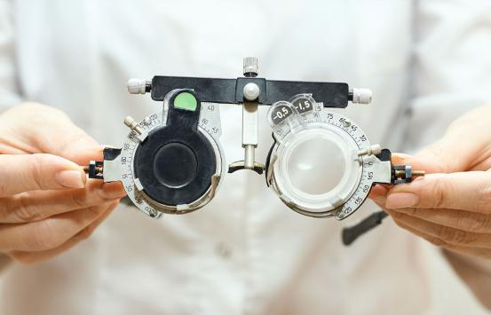 Fotografía, Gafas para examenes de optometrá