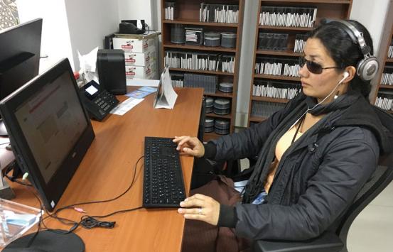 Fotografía, Personas con discapacidad visual en el centro cultural del INCI