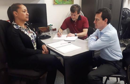 Fotografía, Equipo del INCI en una asesoría