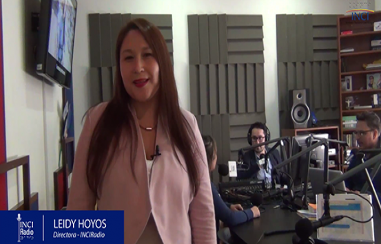 Captura de pantalla del video de INCIRadio, en la imagen está Leidy Hoyos, Directora de INCI Radio y su equipo de trabajo