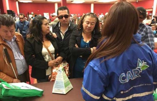 Estand de la Corporación Autónoma Regional en la celebración del cumpleaños 62 del inci